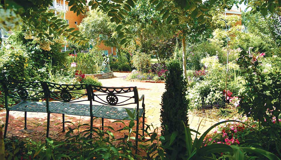 Highlands Garden image